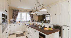kitchen-design-shaker-kitchens-1-300x164