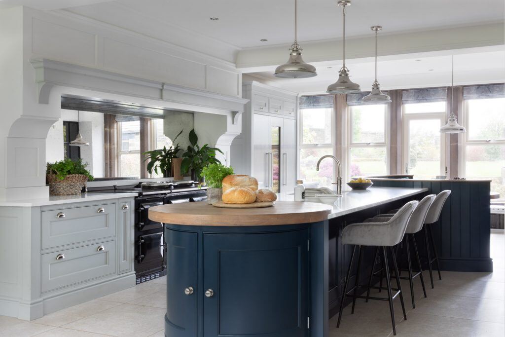 An exquisitely crafted bespoke kitchen island design that has been seamlessly integrated to elevate both functionality and aesthetics within the space.